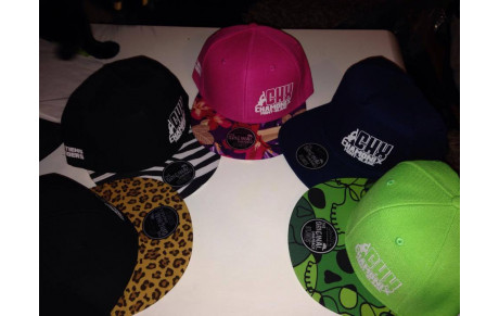 Casquettes pour soutenir nos riders